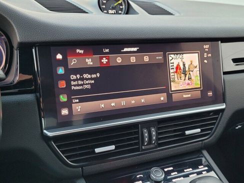 Used 2022 Porsche Cayenne E-Hybrid Coupe image 27