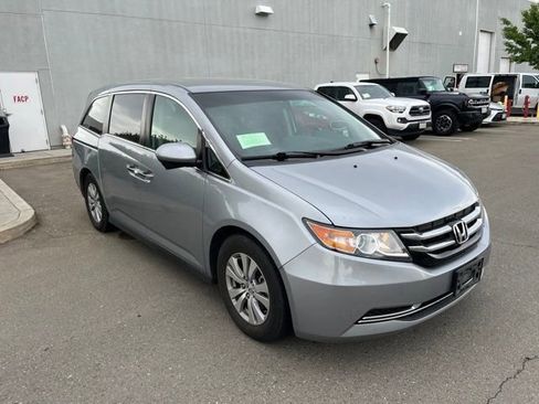 Used 2016 Honda Odyssey EX image 1
