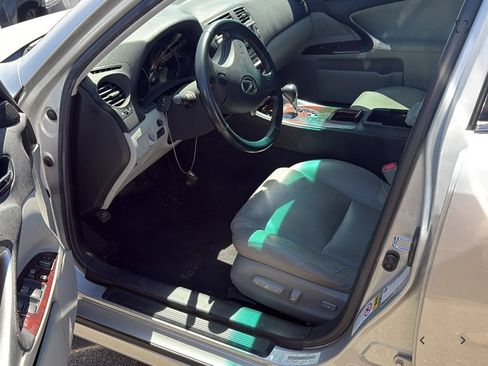 Used 2008 Lexus IS 250 RWD image 2