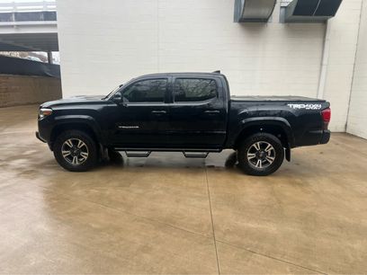 Used 2019 Toyota Tacoma TRD Sport w/ Technology Package