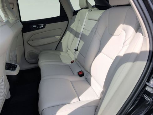 Used 2020 Volvo XC60 T5 Inscription AWD/4WD image 20