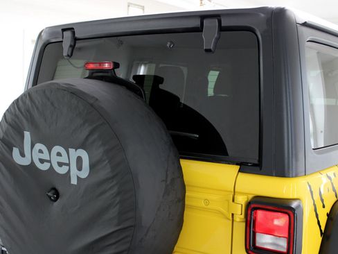 Used 2019 Jeep Wrangler Unlimited Rubicon image 19