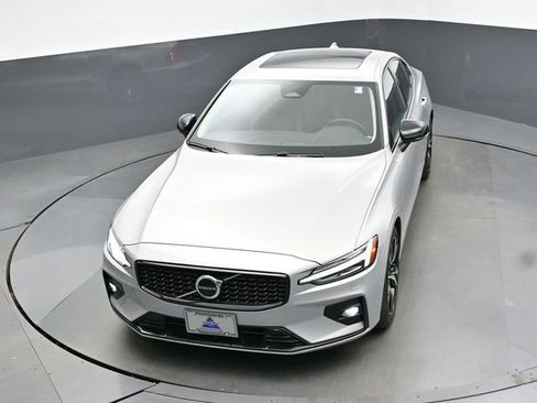 Used 2023 Volvo S60 B5 Core w/ Climate Package FWD image 19