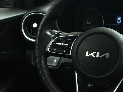 Certified 2022 Kia Forte GT-Line w/ GT-Line Premium Package FWD image 41