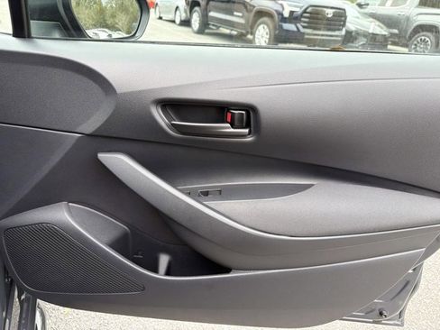 Used 2025 Toyota Corolla LE image 14