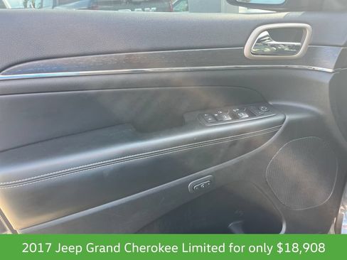 Used 2017 Jeep Grand Cherokee Limited AWD/4WD image 11