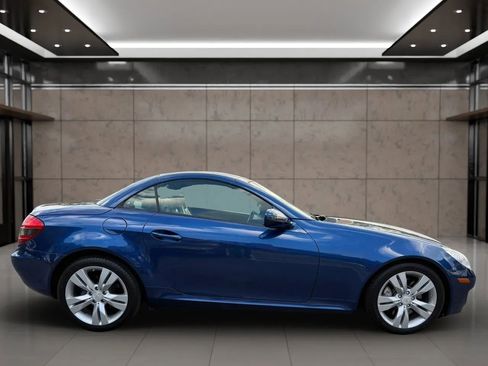 Used 2009 Mercedes-Benz SLK 350 image 11