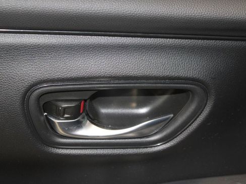 Certified 2025 Honda HR-V EX-L image 8