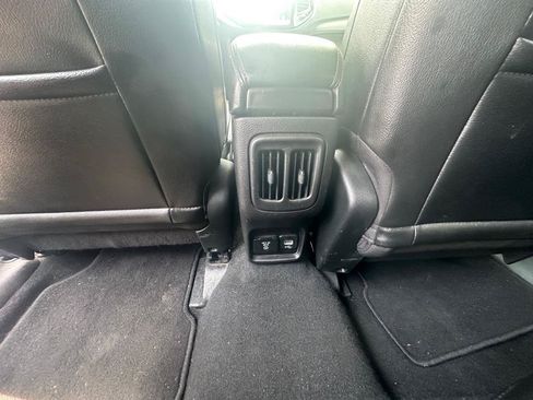 Used 2020 Jeep Compass Limited AWD/4WD image 14