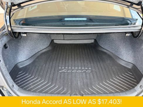 Used 2016 Honda Accord Touring image 19