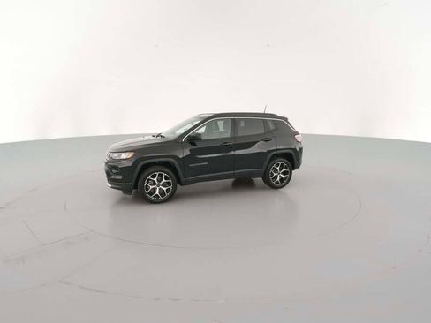 New 2026 Jeep Compass Limited image 5