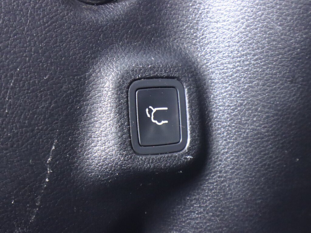 Used 2019 Jeep Compass Latitude AWD/4WD image 35