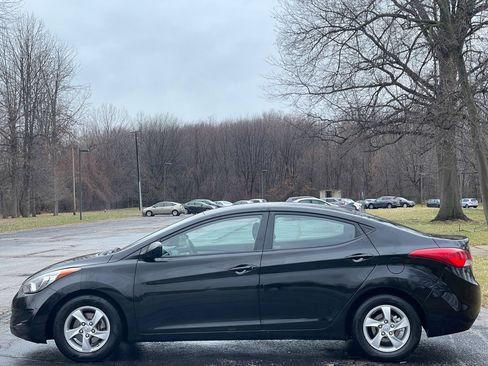 Used 2012 Hyundai Elantra GLS image 15