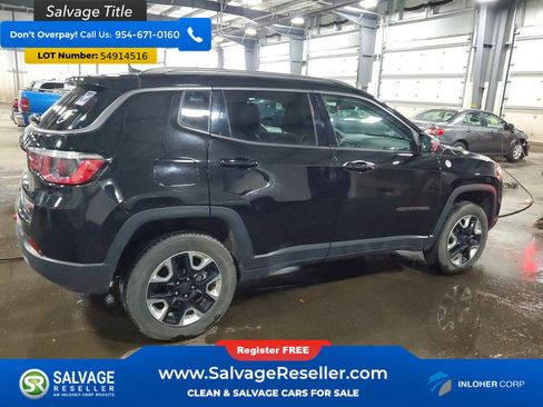 Used 2018 Jeep Compass Trailhawk w/ Leather Interior Group AWD/4WD image 4