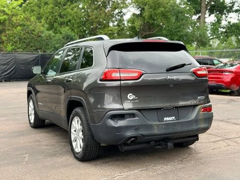 Used 2014 Jeep Cherokee Latitude w/ Cold Weather Group AWD/4WD image 5
