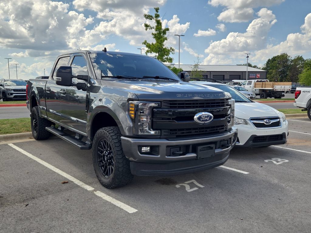 Used 2019 Ford F250 Lariat w/ Lariat Ultimate Package AWD/4WD image 4