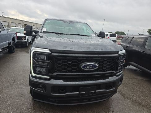 Used 2026 Ford F250 XL w/ STX Appearance Package AWD/4WD image 2