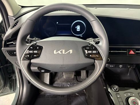 New 2026 Kia Niro Wind image 22
