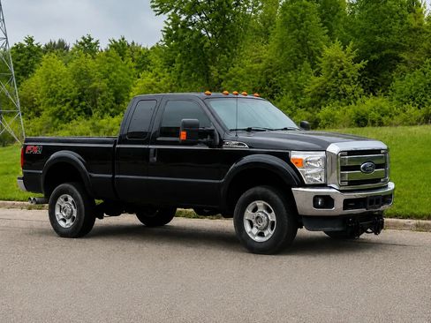 Used 2016 Ford F250 XLT w/ FX4 Off-Road Package AWD/4WD image 1