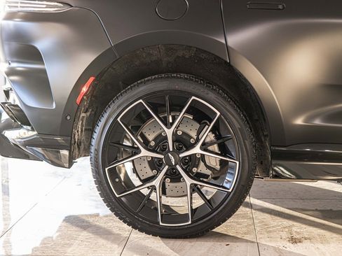 Used 2025 Aston Martin DBX 707 image 11