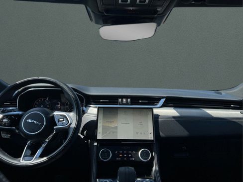 Used 2025 Jaguar F-PACE R-Dynamic S image 21