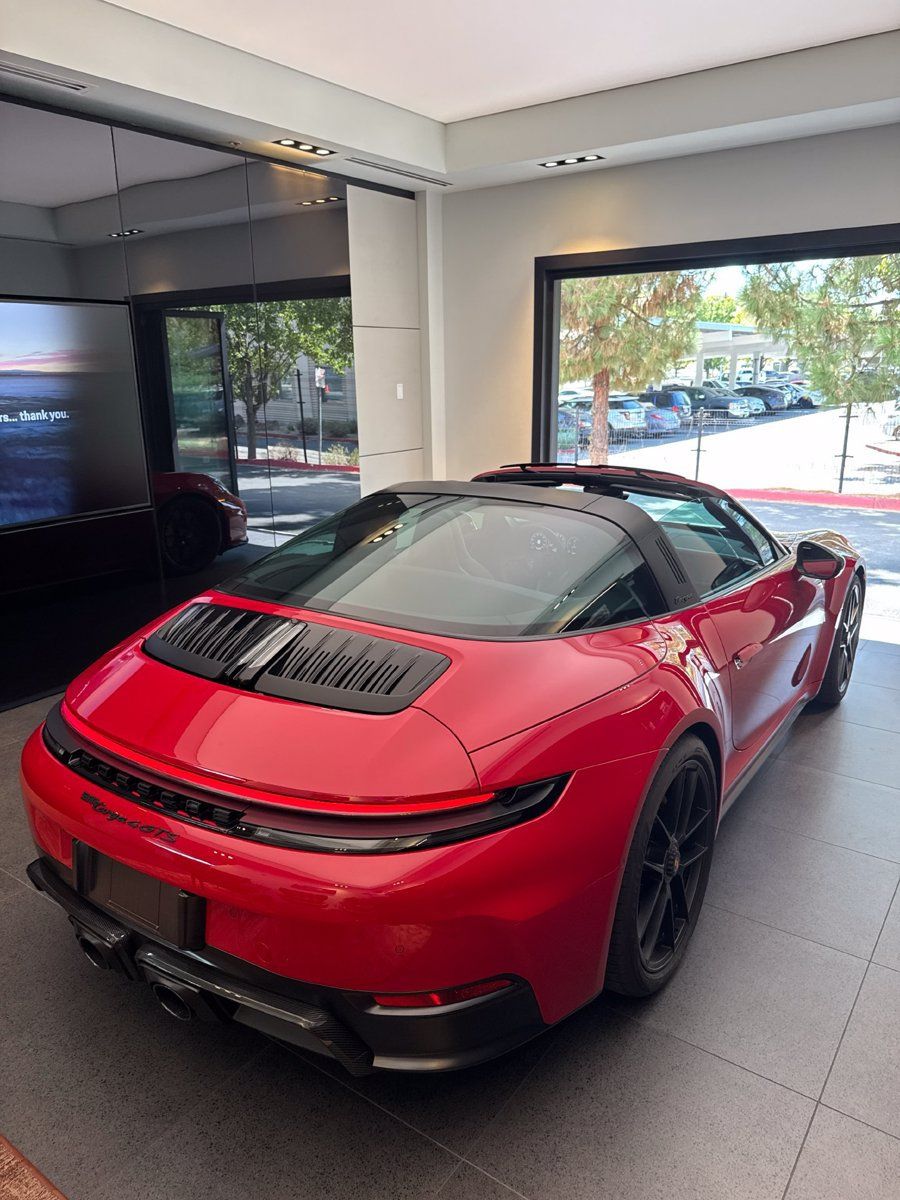 Certified 2026 Porsche 911 Targa 4 GTS AWD/4WD image 9