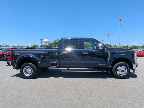 Certified 2024 Ford F350 Lariat w/ Lariat Ultimate Package AWD/4WD image 2