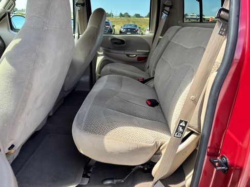 Used 2001 Ford F150 XLT image 19