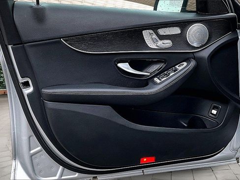 Used 2021 Mercedes-Benz C 300 4MATIC Sedan w/ Premium Package image 17