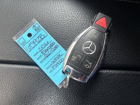 Used 2016 Mercedes-Benz GLC 300 image 41