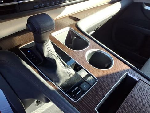 Used 2023 Toyota Sienna LE image 16