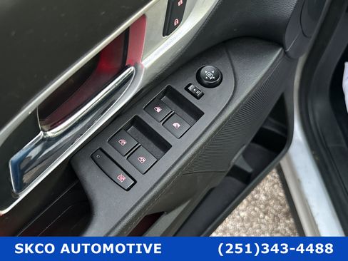 Used 2017 GMC Terrain SLT image 22