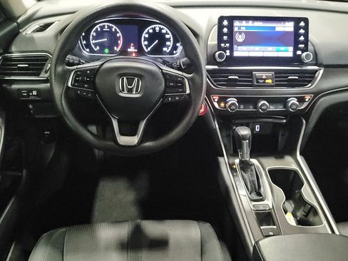 Used 2018 Honda Accord EX image 22