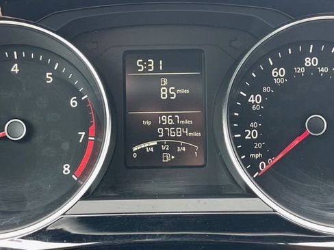 Used 2016 Volkswagen Jetta Sport FWD image 21