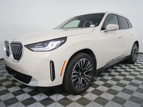 Used 2025 BMW X3 xDrive30i image 7