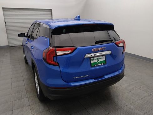Used 2024 GMC Terrain SLE FWD image 6