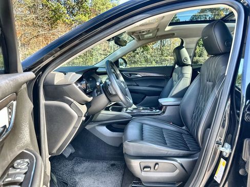 Certified 2023 Buick Envision Avenir image 12