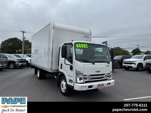 Used 2024 Chevrolet Low Cab Forward RWD image 1