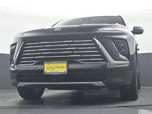 Used 2025 Buick Enclave Preferred image 29