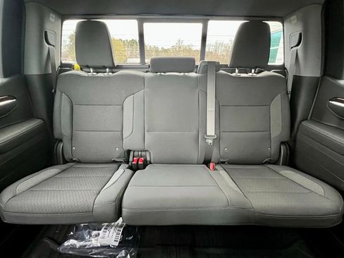 New 2026 GMC Sierra 1500 SLE image 19