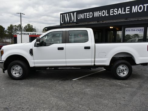 Used 2018 Ford F250 XL w/ Power Equipment Group image 9