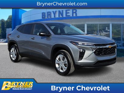 Certified 2024 Chevrolet Trax LS w/ Driver Confidence Package