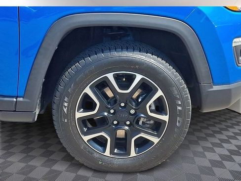 Used 2021 Jeep Compass Trailhawk w/ Sun and Sound Group AWD/4WD image 9