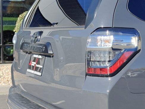 Used 2024 Toyota 4Runner TRD Off-Road Premium image 36