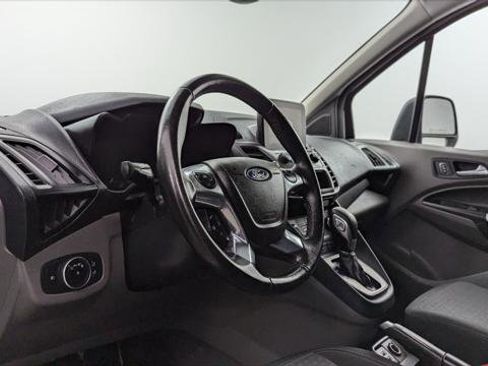 Used 2019 Ford Transit Connect XLT image 18