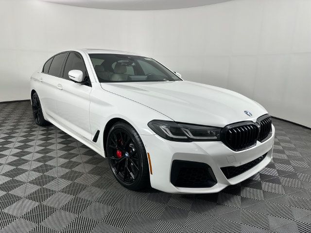 Used 2021 BMW 540i xDrive w/ M Sport Package AWD/4WD image 2