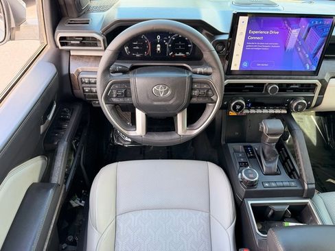 Used 2024 Toyota Tacoma Limited w/ Limited Package (LT) AWD/4WD image 13