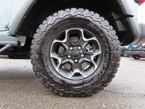 Used 2023 Jeep Wrangler Rubicon w/ Cold Weather Group image 10