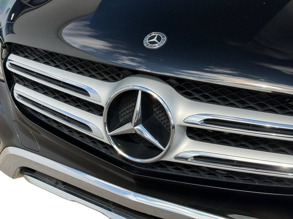 Used 2019 Mercedes-Benz GLC 300 4MATIC image 32