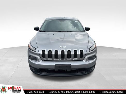 Used 2017 Jeep Cherokee Sport w/ Safety Group image 8